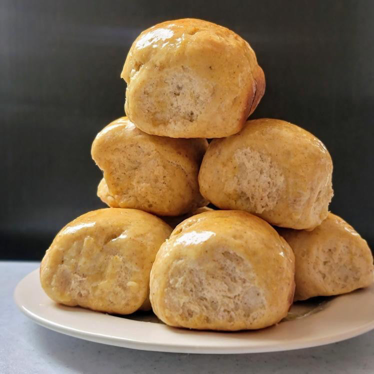 maple butter pumpkin dinner rolls