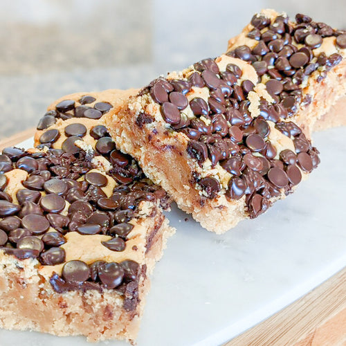 Peanut Butter Chocolate Chip Squares